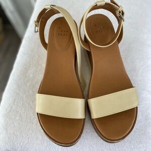 A New Day Women's Tan Sandals